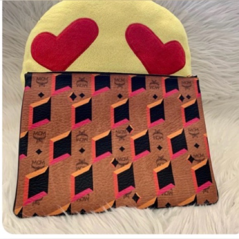 MCM Clutch pouch